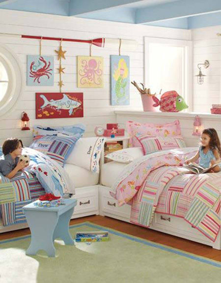 Đặt 2 giường trong phòng ngủ là giải pháp tuyệt vời cho những gia đình đông thành viên hoặc những người thường có khách đến chơi. Hãy cùng xem hình ảnh phòng ngủ đáp ứng nhu cầu đặc biệt này để tìm ra giải pháp phù hợp với nhà bạn.