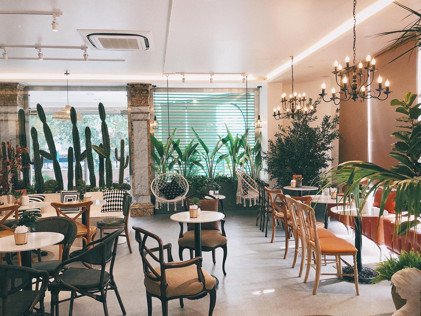 Một số lưu ý quan trọng khi chọn mua bàn ghế cafe