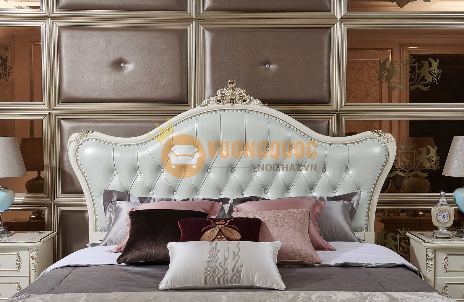 Giường ngủ sang trọng hoa văn tinh xảo JVN8615AG đầu giường tinh tế