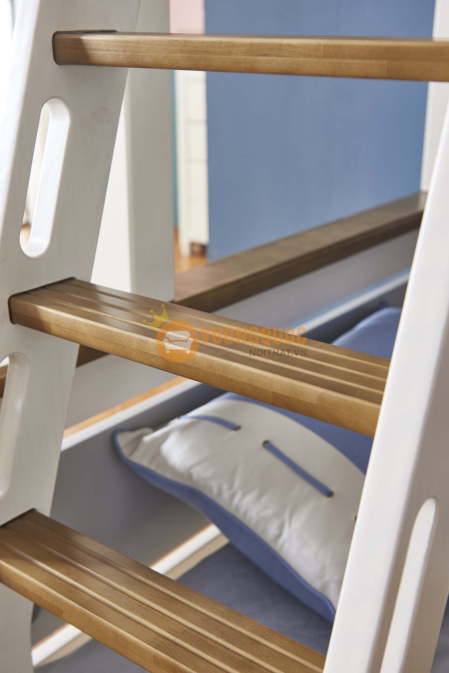 Giường tầng trẻ em hiện đại nhập khẩu HPF6616 phần bậc thang bằng gỗ