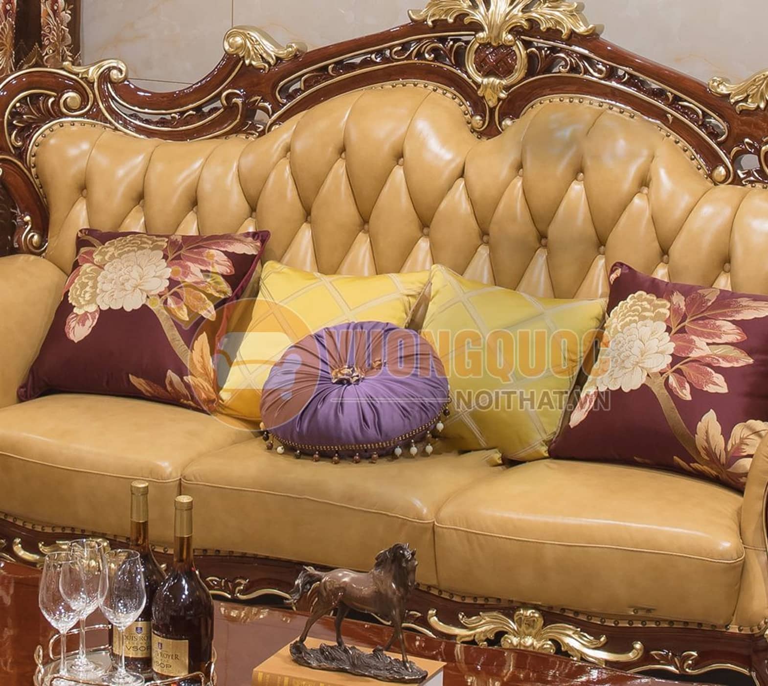 Bộ sofa phòng khách tân cổ điển quý phái GD952S phần tựa lưng