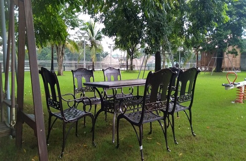 Hoàn thiện bộ bàn ghế sân vườn cao cấp sang trọng tại nhà anh Công