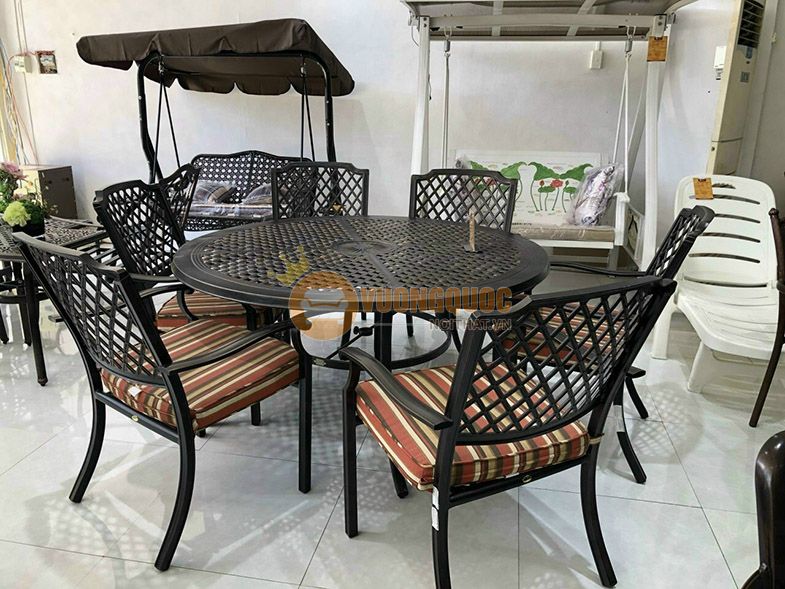 bàn ghế sân vườn