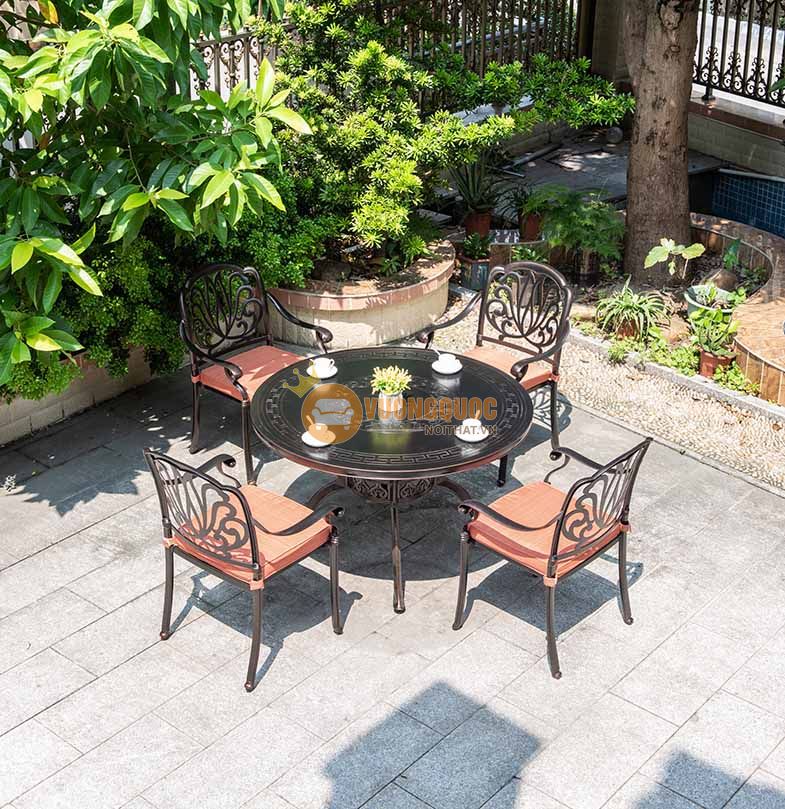 Bộ bàn ghế ngoài trời sang trọng đẳng cấp ZXM190H026