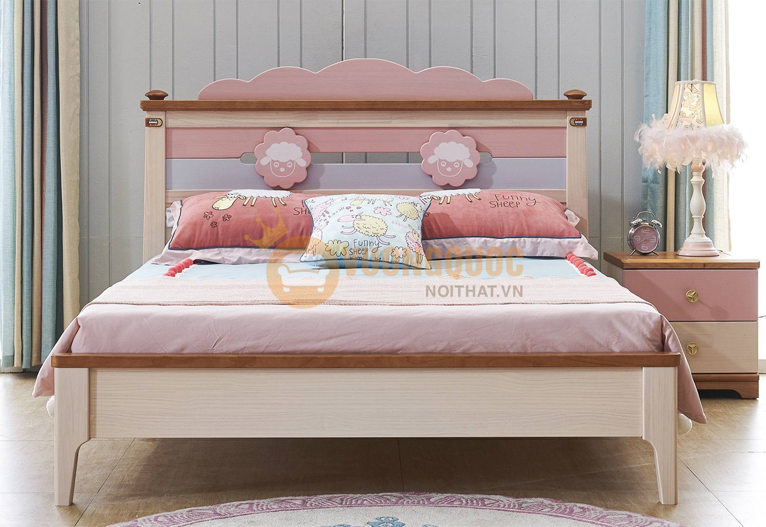 Giường ngủ cho bé gái màu hồng 